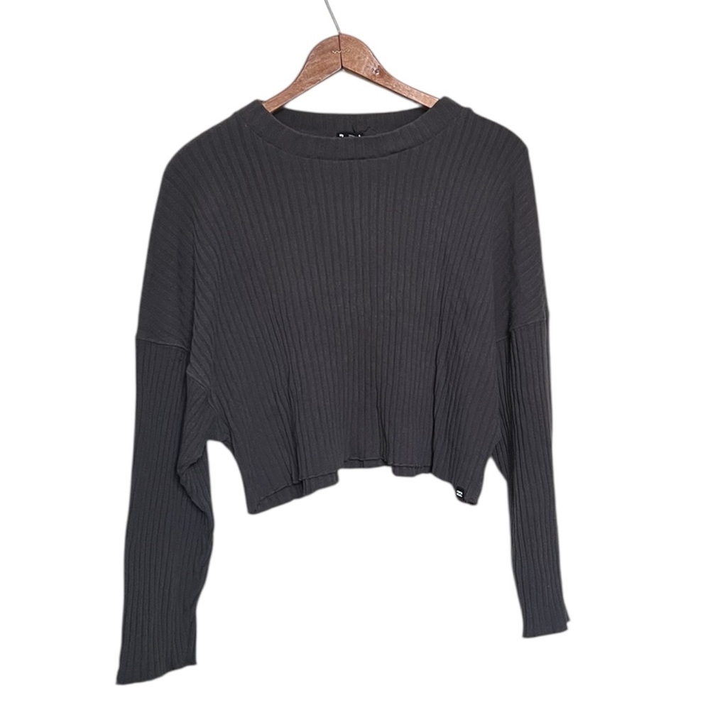 Billabong keep lounging cropped knit lightweight sweater medium charcoal gray